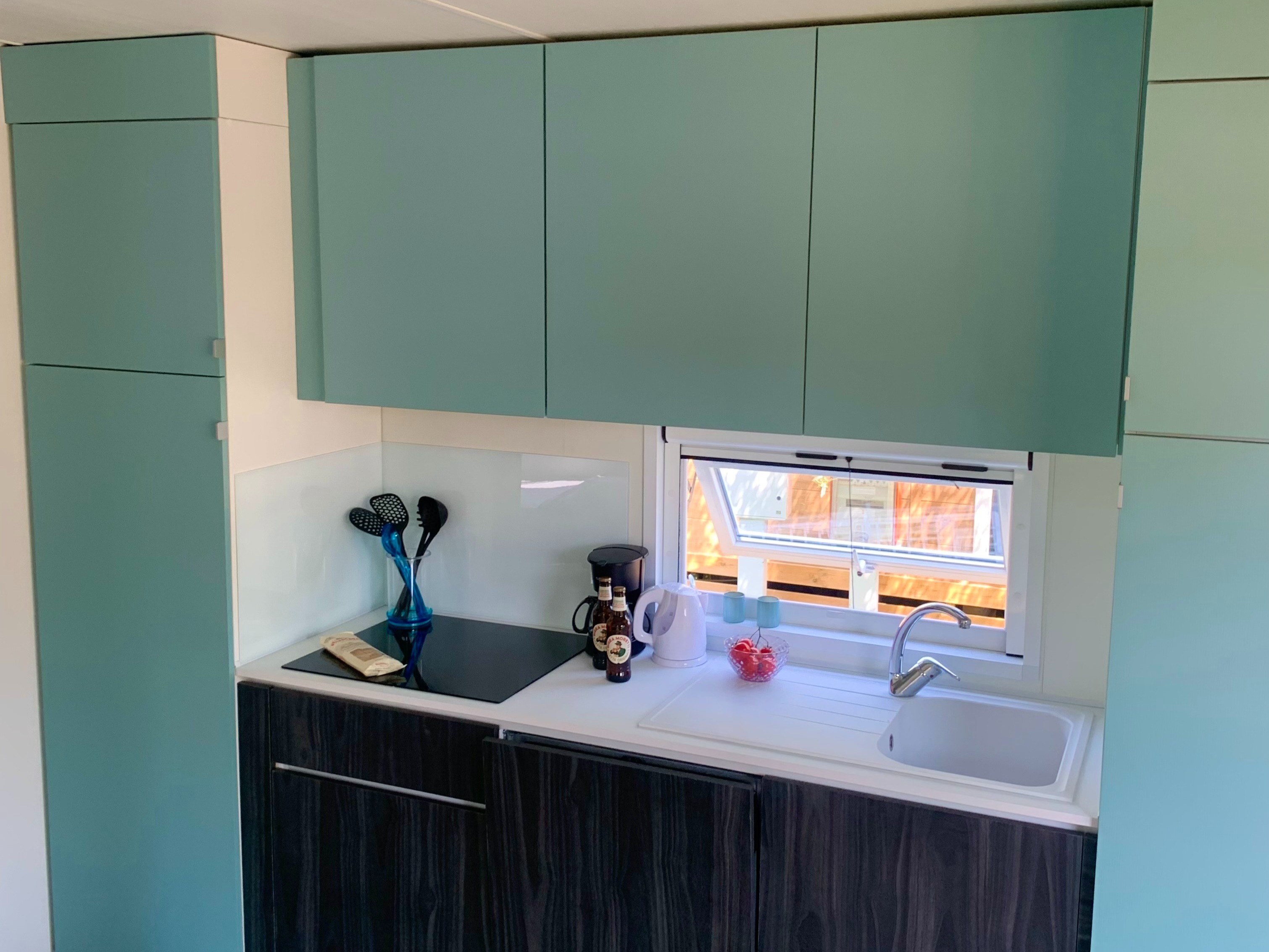 Casa mobile Aqua campeggio sul lago di Garda con veranda coperta